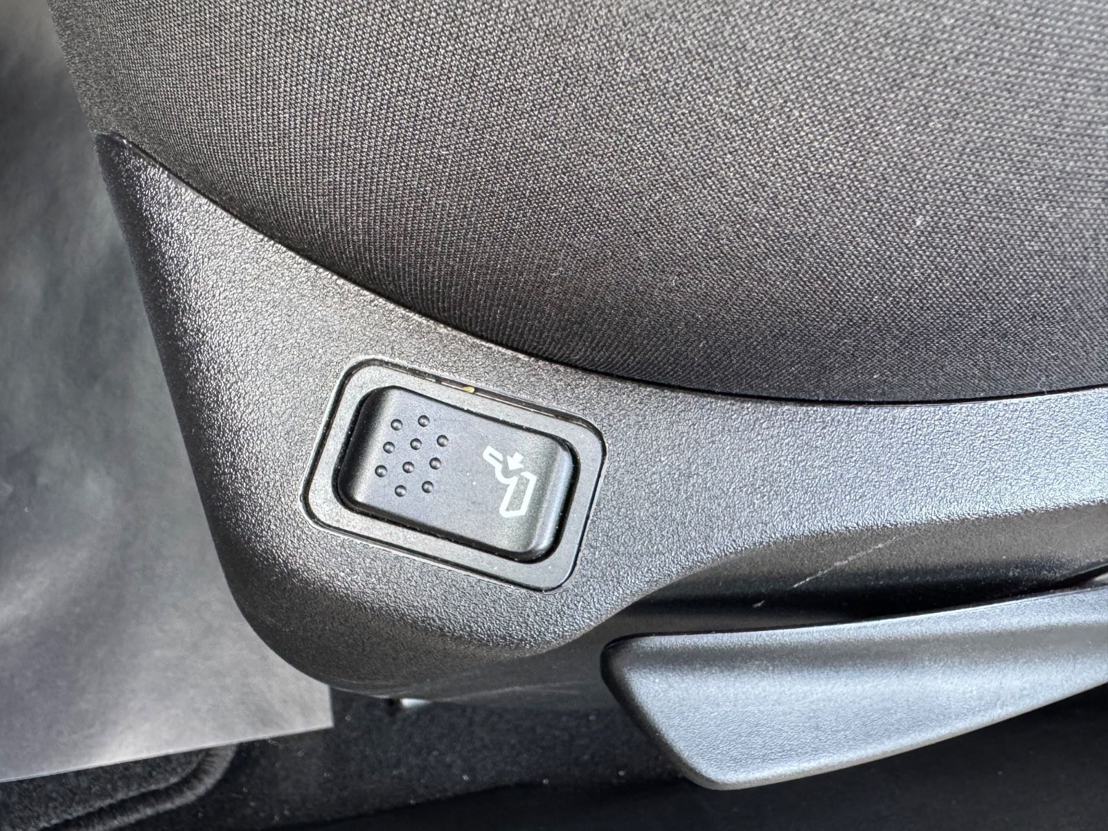 Fahrzeugabbildung Fiat 500X Lounge/LED/R-Cam/KlimaAuto/PDC/