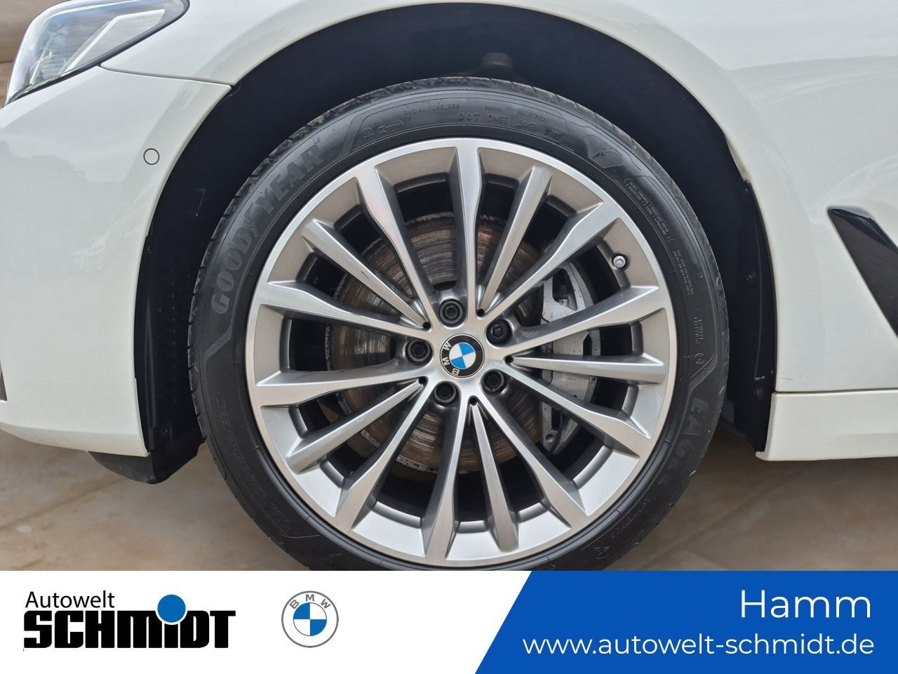 BMW 530d xDrive Touring 2Jahre-BPS foto 3