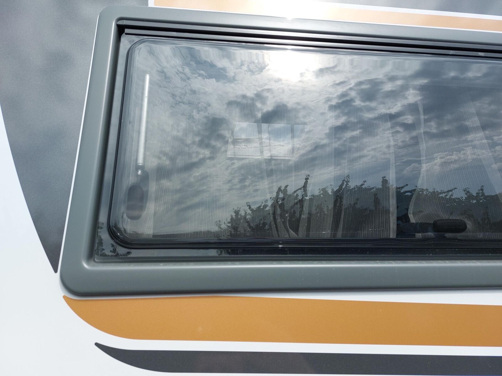 Fahrzeugabbildung Malibu I 460 KB LE comfort Automatik Markise AKTION