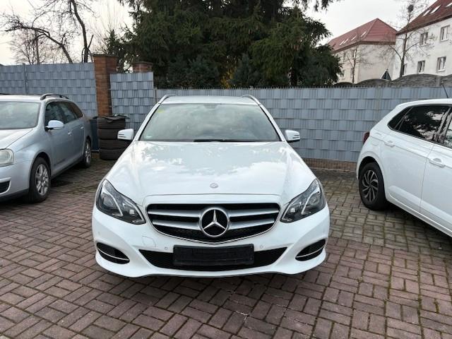 Mercedes-Benz E 300 E T-Modell E 300 CGI BlueEfficiency 4Matic