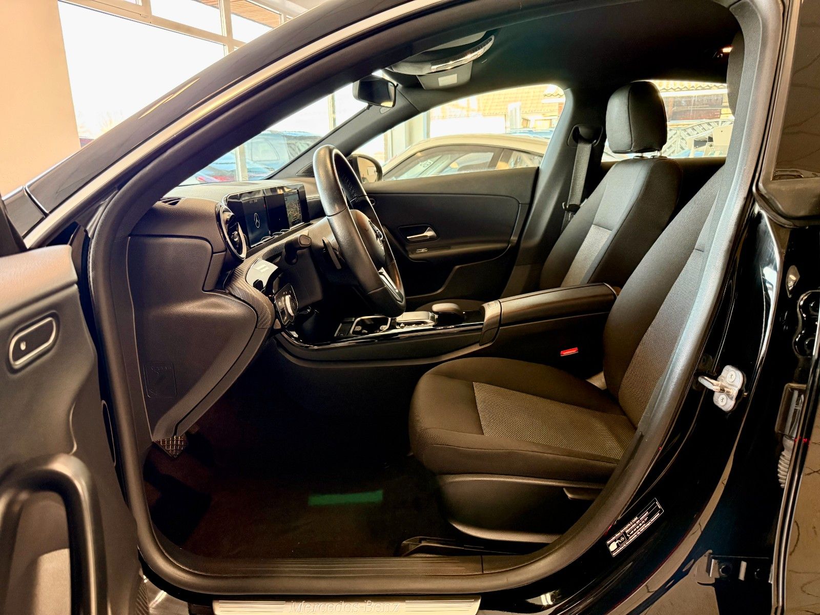 Fahrzeugabbildung Mercedes-Benz CLA 180d Shooting Brake
