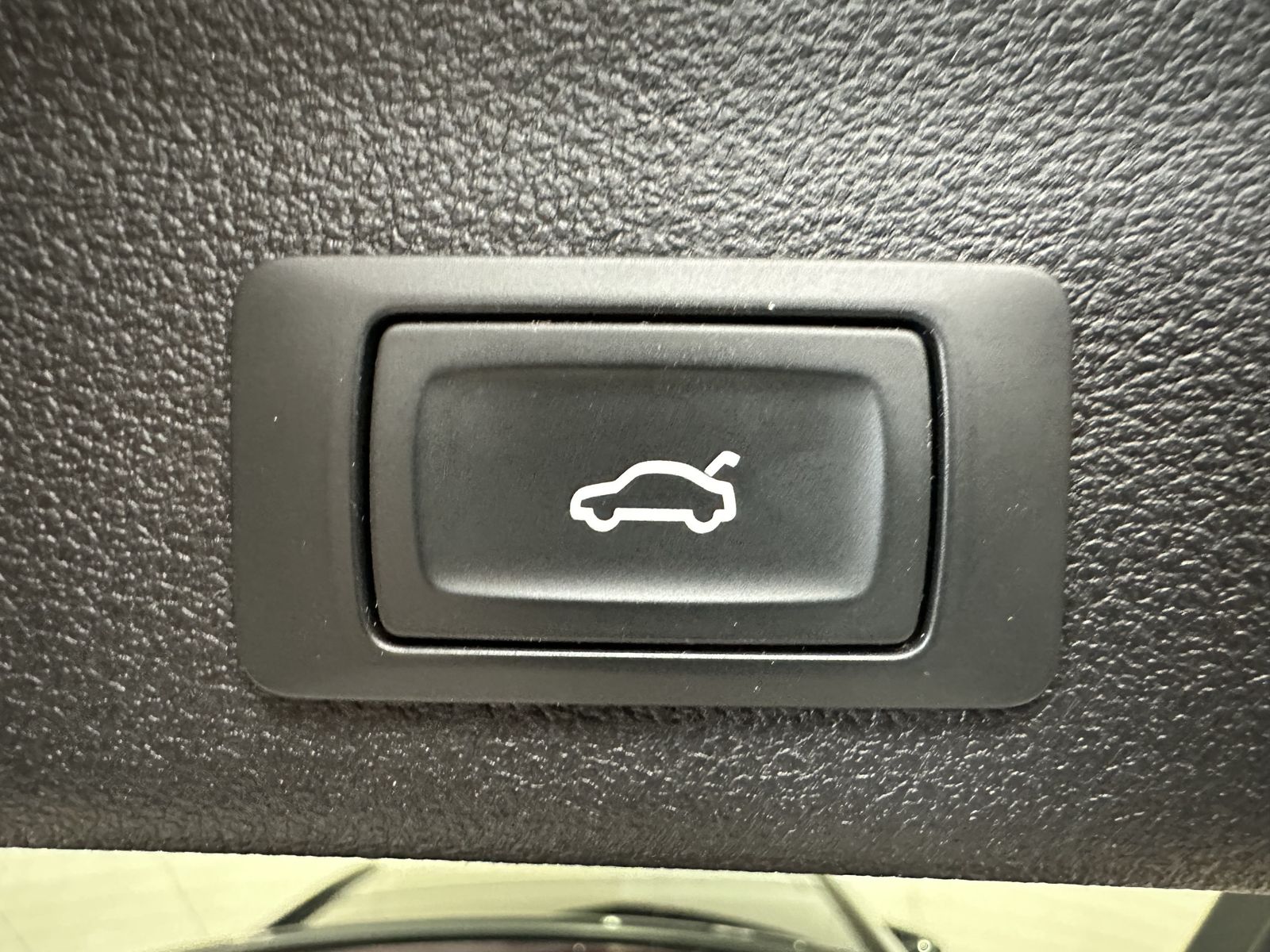 Fahrzeugabbildung Audi A6 Avant 45 TFSI S-Line NAV+LED+VCOCKPIT+PANO+SH