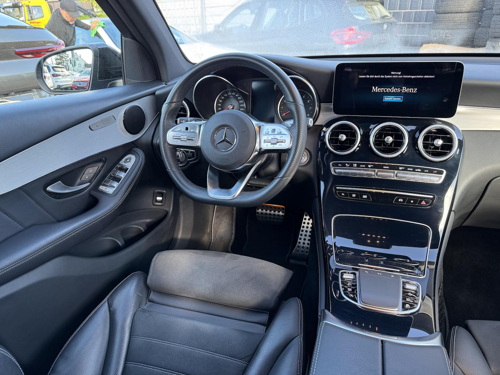 Mercedes-Benz GLC 300 4Matic AMG Line NIGHT CARPLAY DAB
