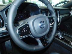 Fahrzeugabbildung Volvo V60 B4 D Plus Dark  'ACC, Rückfahrkamera'