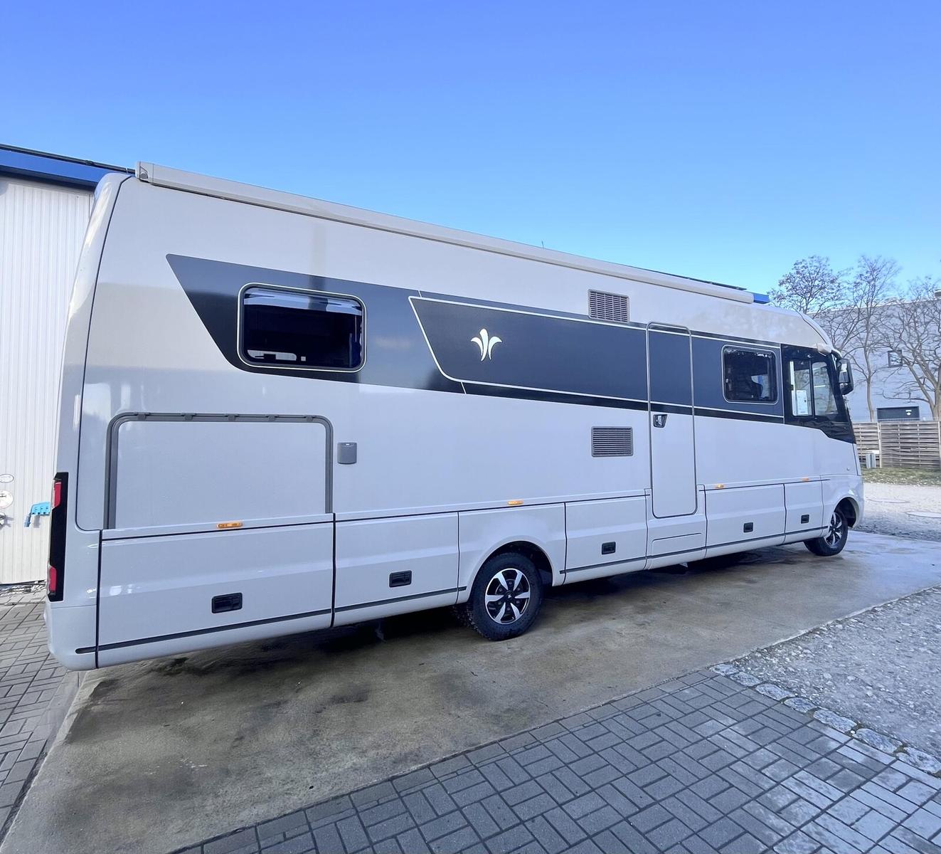 Niesmann + Bischoff Flair 920 