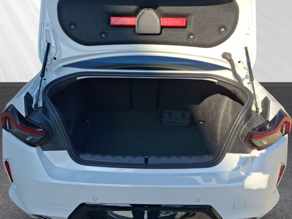 BMW 218 - Bild 14