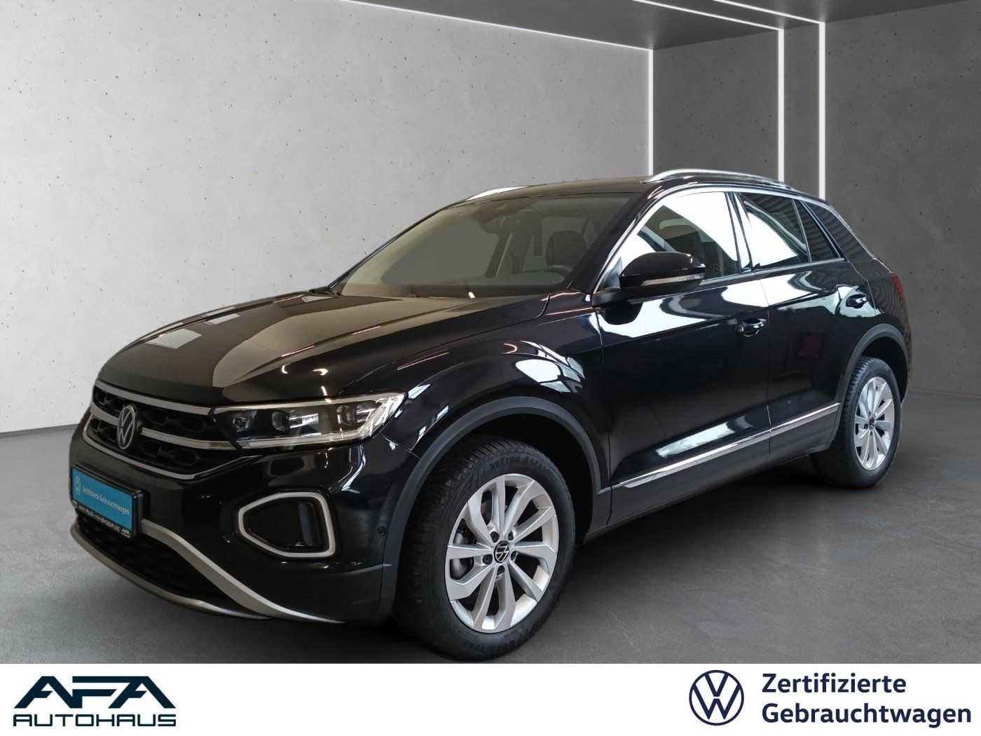 Volkswagen T-Roc 1.5 TSI Style DSG RFK Navi ACC LM17 LED foto 1