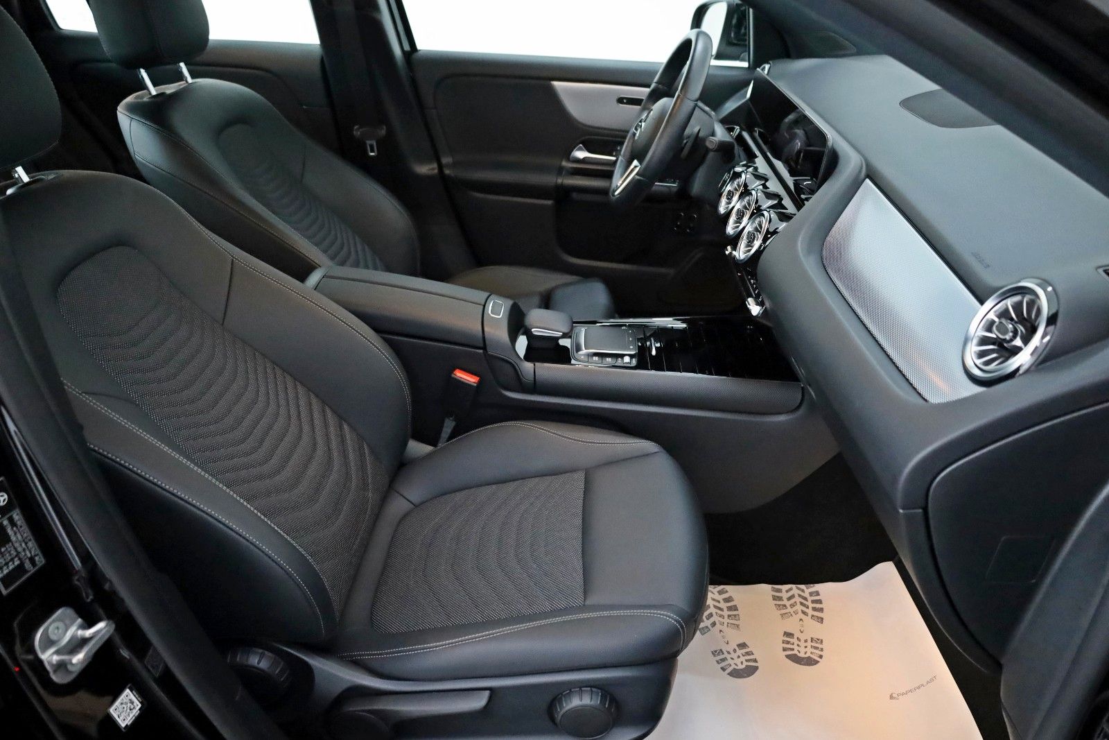 Fahrzeugabbildung Mercedes-Benz GLA 250e Style Navi,Park P,Kamera,T.Leder,SH,LED