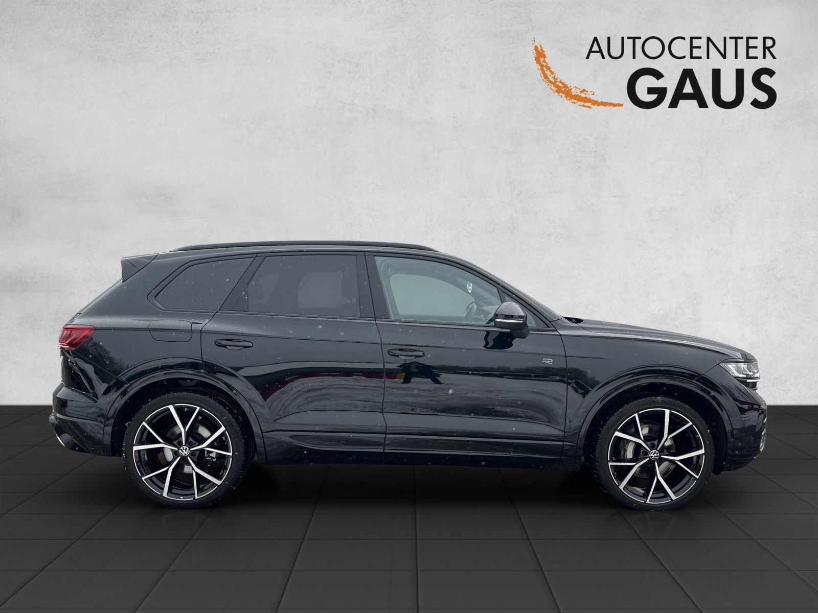 Touareg R-Line 3.0 V6 TDI 4M Leder*AHK*Luft*Blac