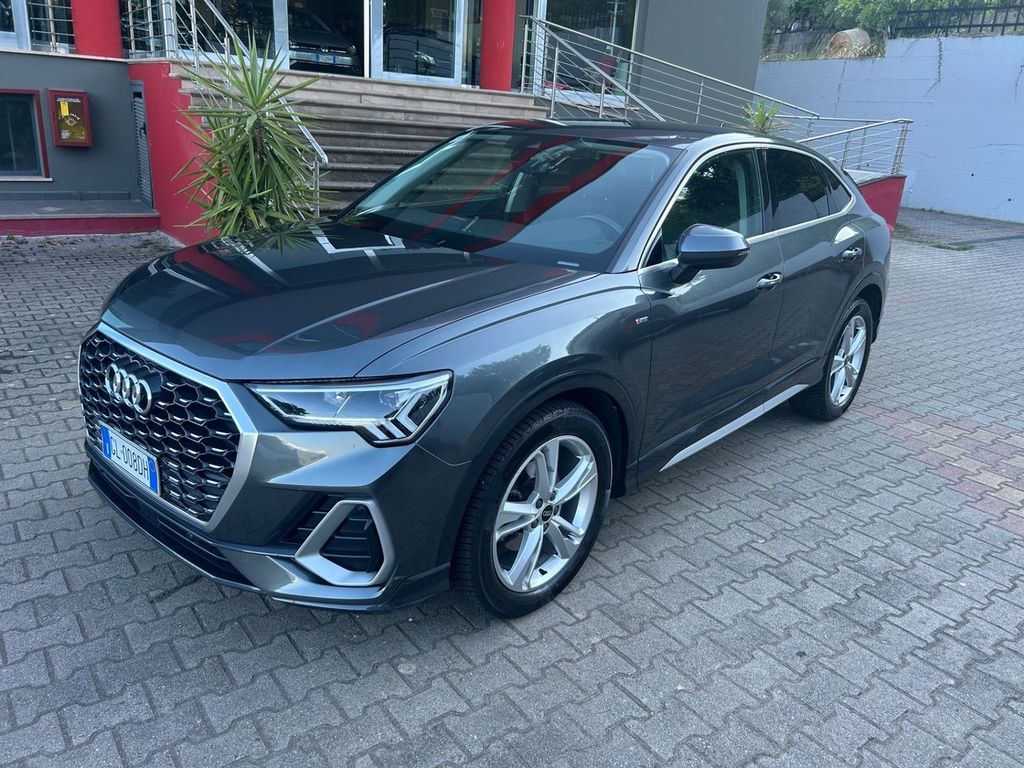 Image of Audi Q3