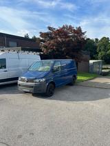 Volkswagen T5 Transporter - Volkswagen Transporter mit Benzin-Antrieb