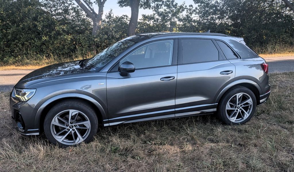 Image of Audi Q3