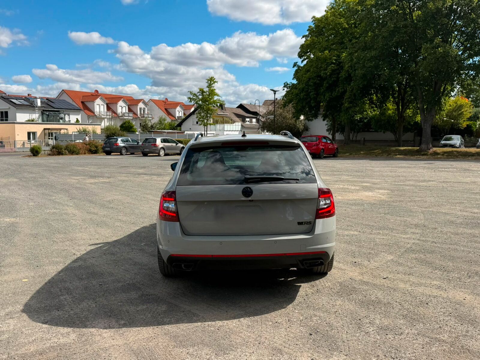 Fahrzeugabbildung SKODA OCTAVIA RS / 4x4 / NAVI
