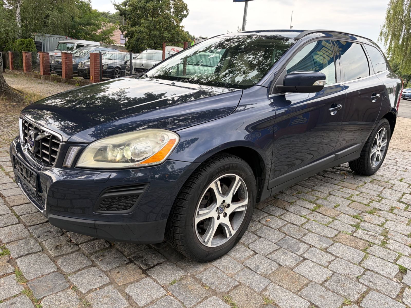 Volvo Volvo XC60 Momentum 2WD Vollausstattung