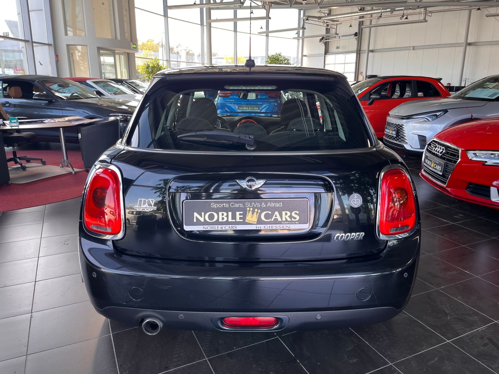 Fahrzeugabbildung MINI Cooper KLIMA PDC SHZ ALU