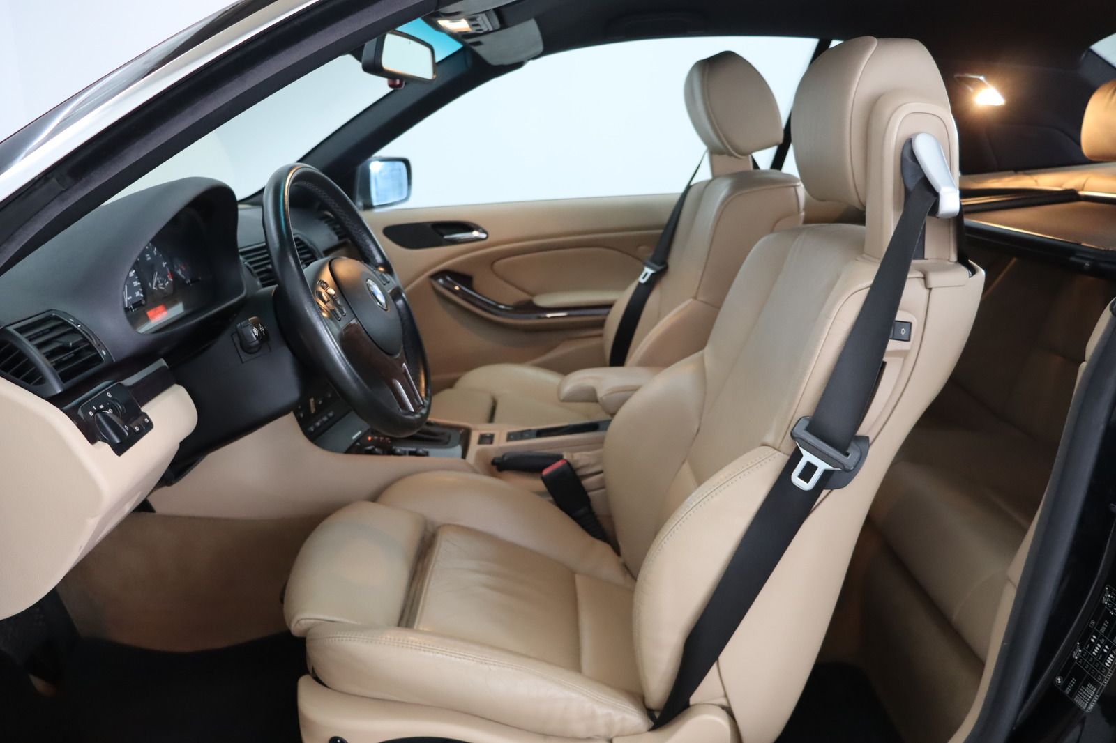 Fahrzeugabbildung BMW 325 Ci * Navi * Xenon * Memory * Leder
