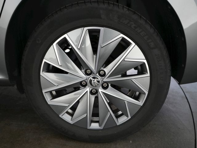 Kamiq TOUR TSI DSG+LED LICHT+RÜCKFAHRKAMERA+SITZ