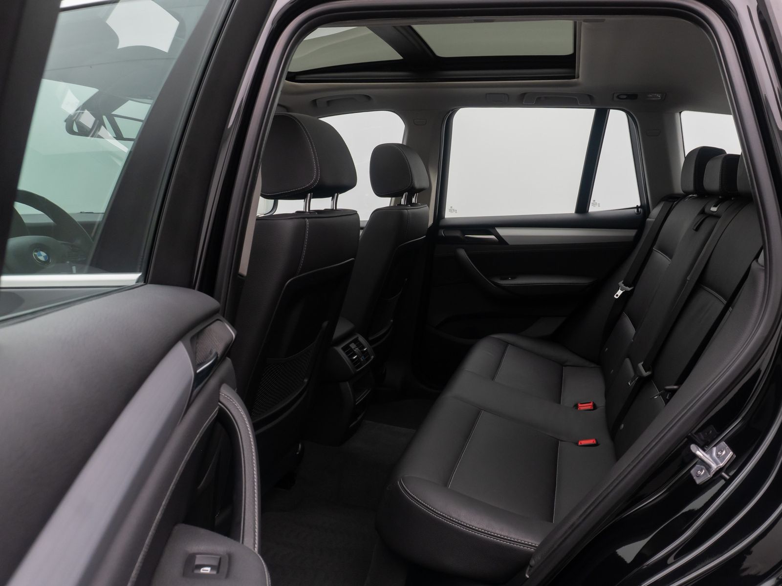 Fahrzeugabbildung BMW X3 xD20d xLine Kamera HiFi Panorama NaviPr Leder