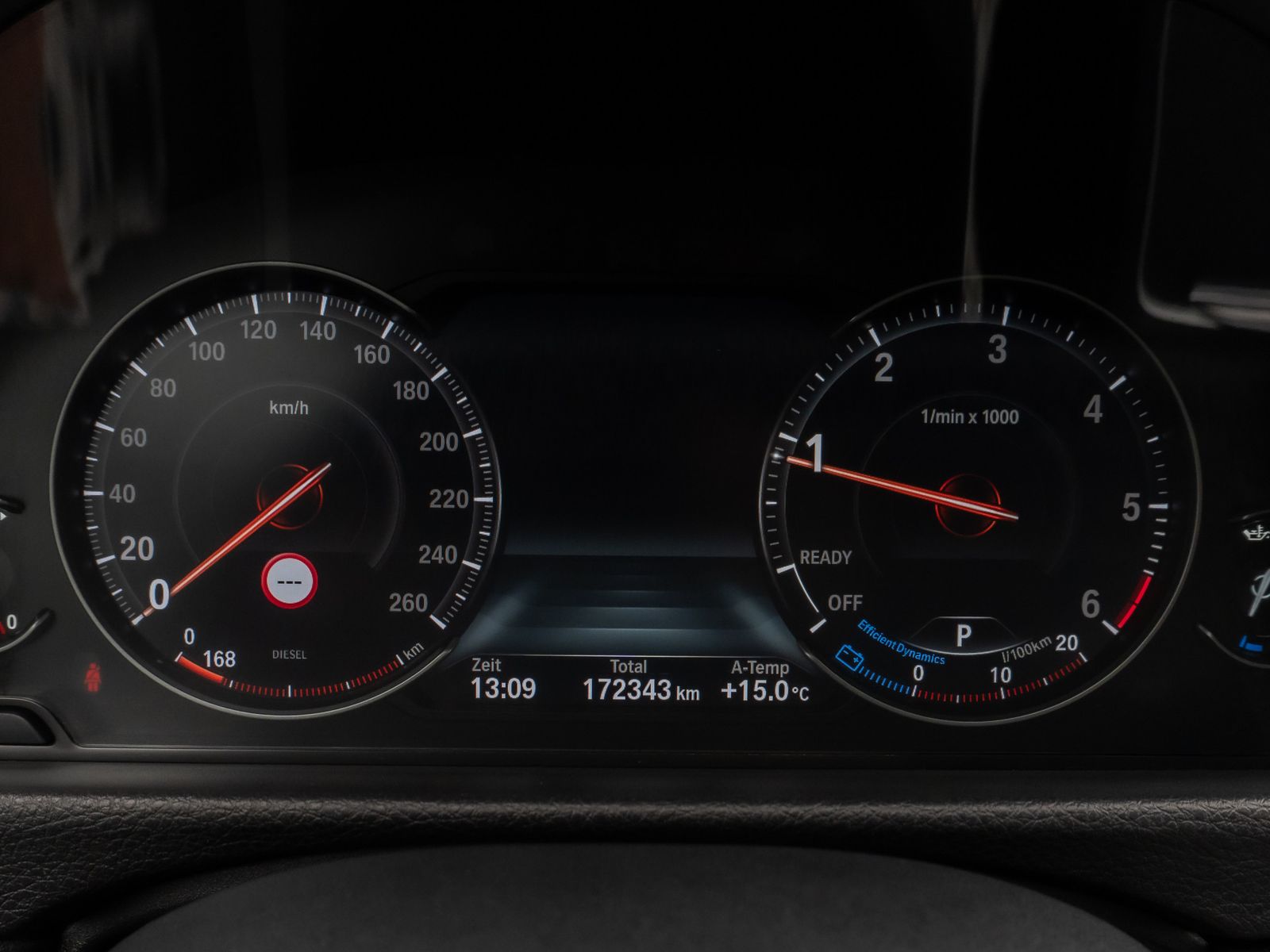 Fahrzeugabbildung BMW 320d Luxury Line Kamera HUD HiFi Stop&Go Komfort