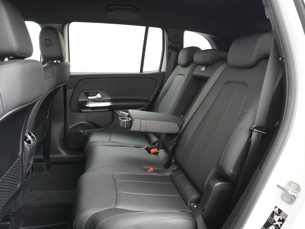 Mercedes-Benz GLB 180 Star Edition Luxury Line 7pers. | AHK We