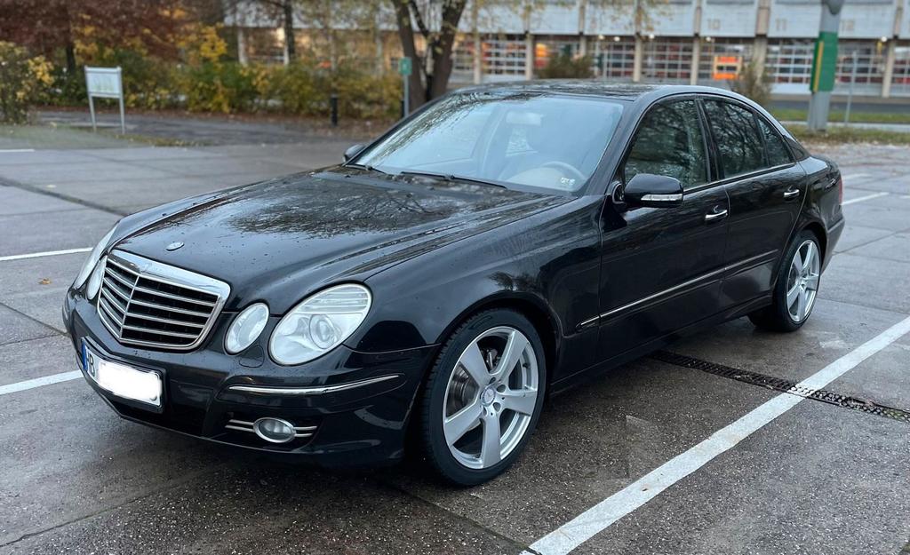 Mercedes-Benz E 320