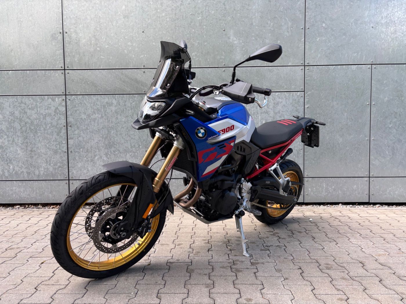 Fahrzeugabbildung BMW F 900 GS Trophy Dynamik-Paket