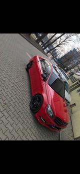 Mercedes-Benz C 300 4MATIC - - Mercedes-Benz C 300 aus 2011: 4matic