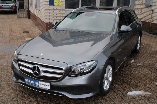 MERCEDES-BENZ E 220 d T.Mod.*Avantgarde*Glasschiebed.*Navi*