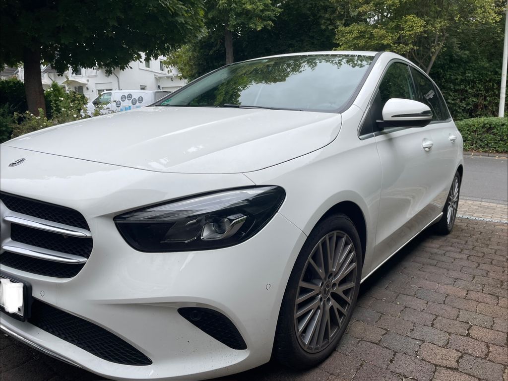 Image of Mercedes-Benz B 180