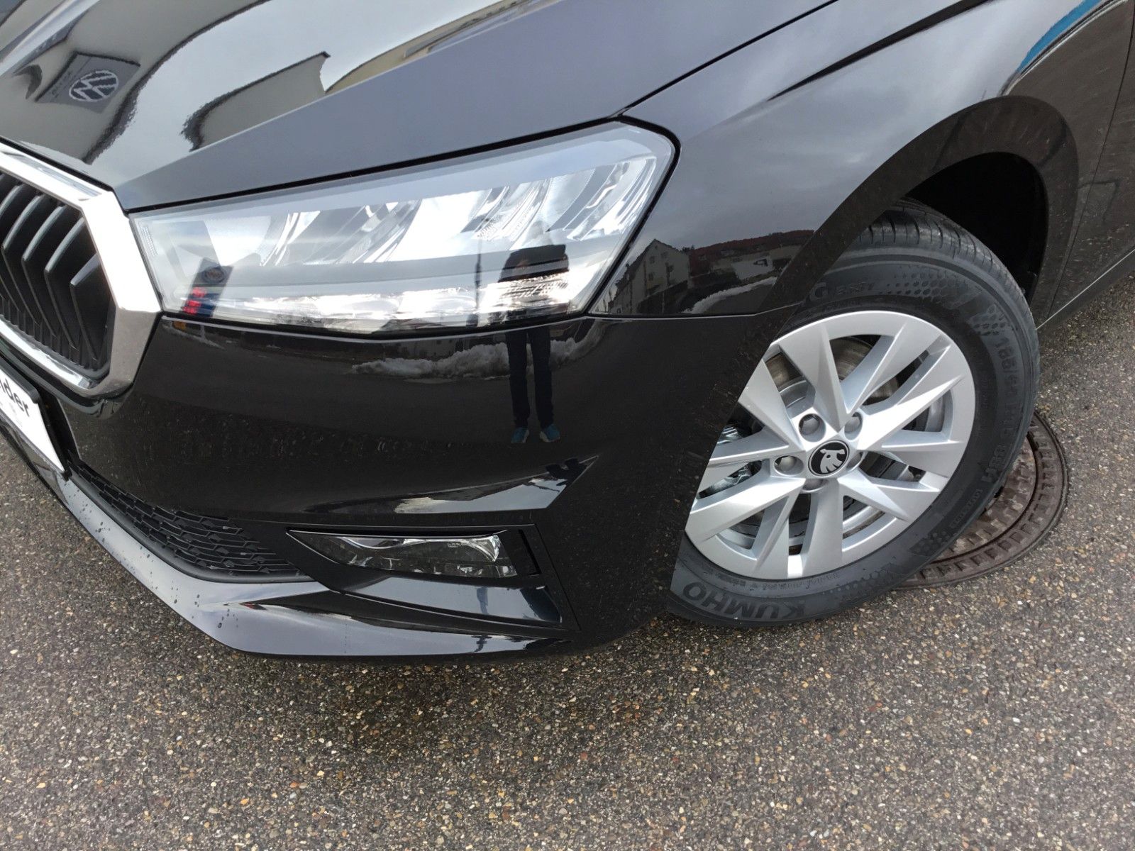 Fahrzeugabbildung SKODA Fabia 1.0l TSI DSG Selection+15"+LED+Sitzheizung