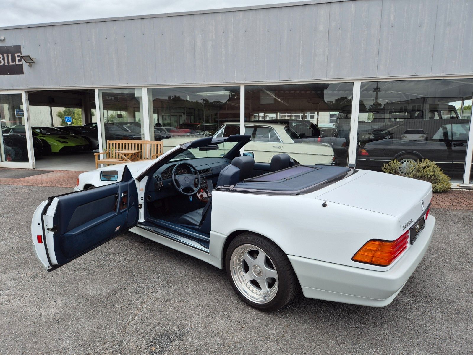 Fahrzeugabbildung Mercedes-Benz SL 500/Originale km/Sammlerzustand/OZ Futura 17"