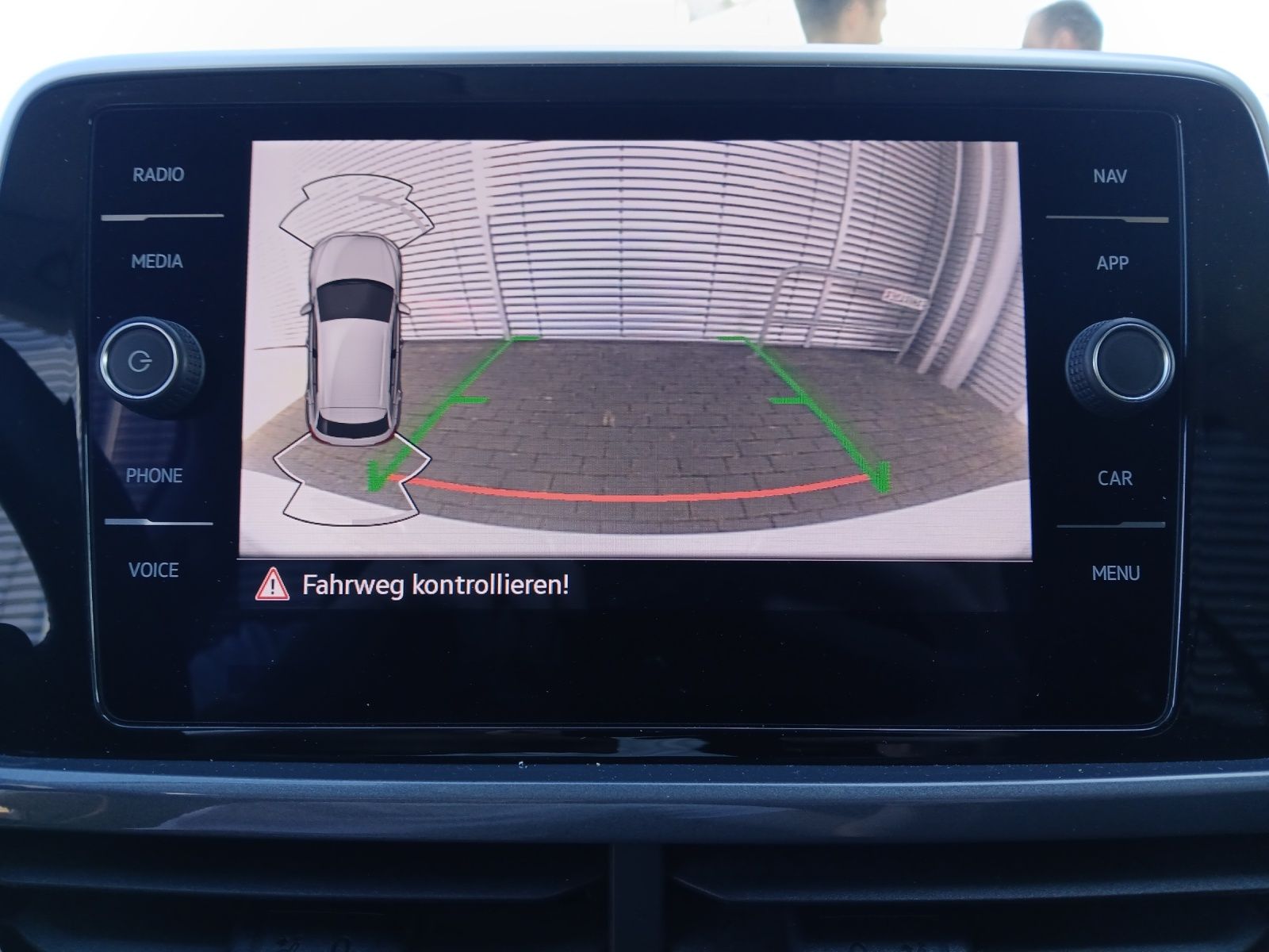 Fahrzeugabbildung Volkswagen T-Roc TDI Style AHK AID ACC RFK SH LM