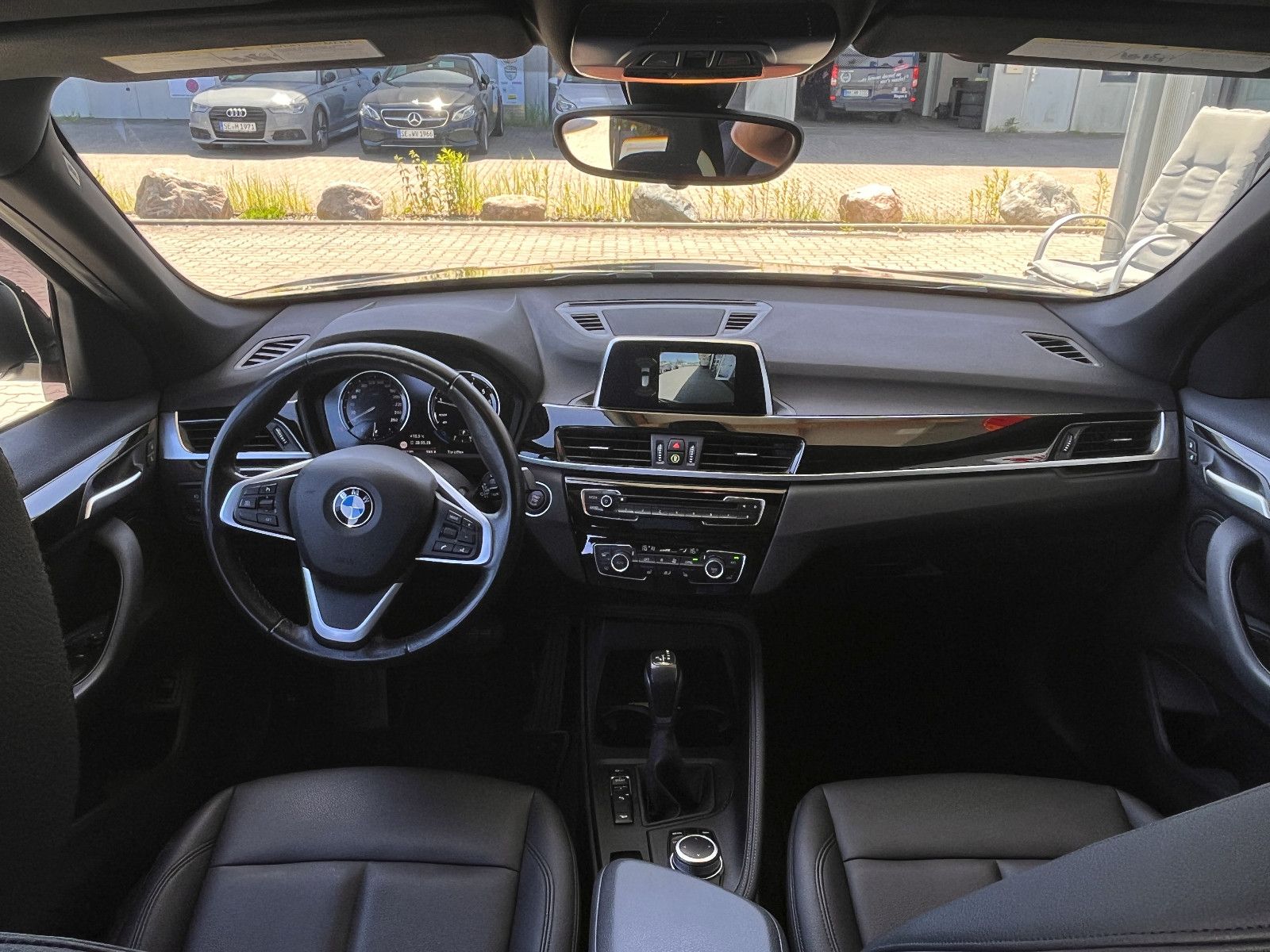 Fahrzeugabbildung BMW X1 xDrive25i Sport Line Steptronic