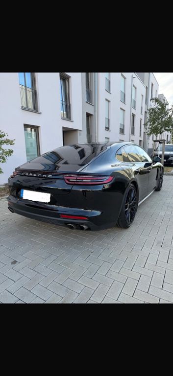 Image of Porsche Panamera