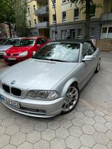 BMW -  E46 330 CI manuell - BMW 330 aus 2001: Coupe