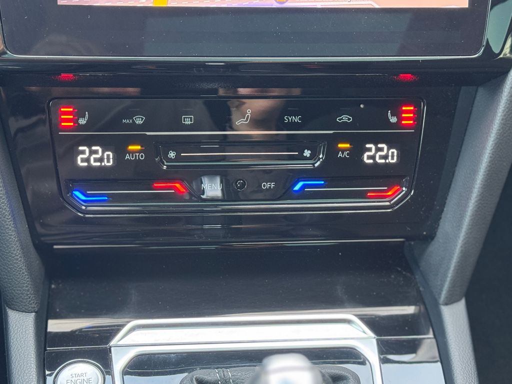 VW Arteon 2.0 TDI SB R-Line 4M*PANO*360*ACC*DCC* VW Arteon 2.0 TDI SB R-Line 4M*PANO*360*ACC*DCC*