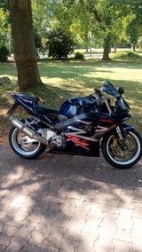 Honda CBR 900 RR - HONDA CBR 900 RR