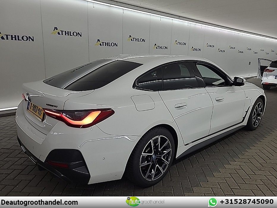 BMW i4 eDrive40 84 kWh M-Sport imagem 2