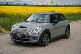 MINI Cooper SE / 95,4% SoH / 8-Fach / Alu / Trim M / - MINI Cooper SE: Trim M