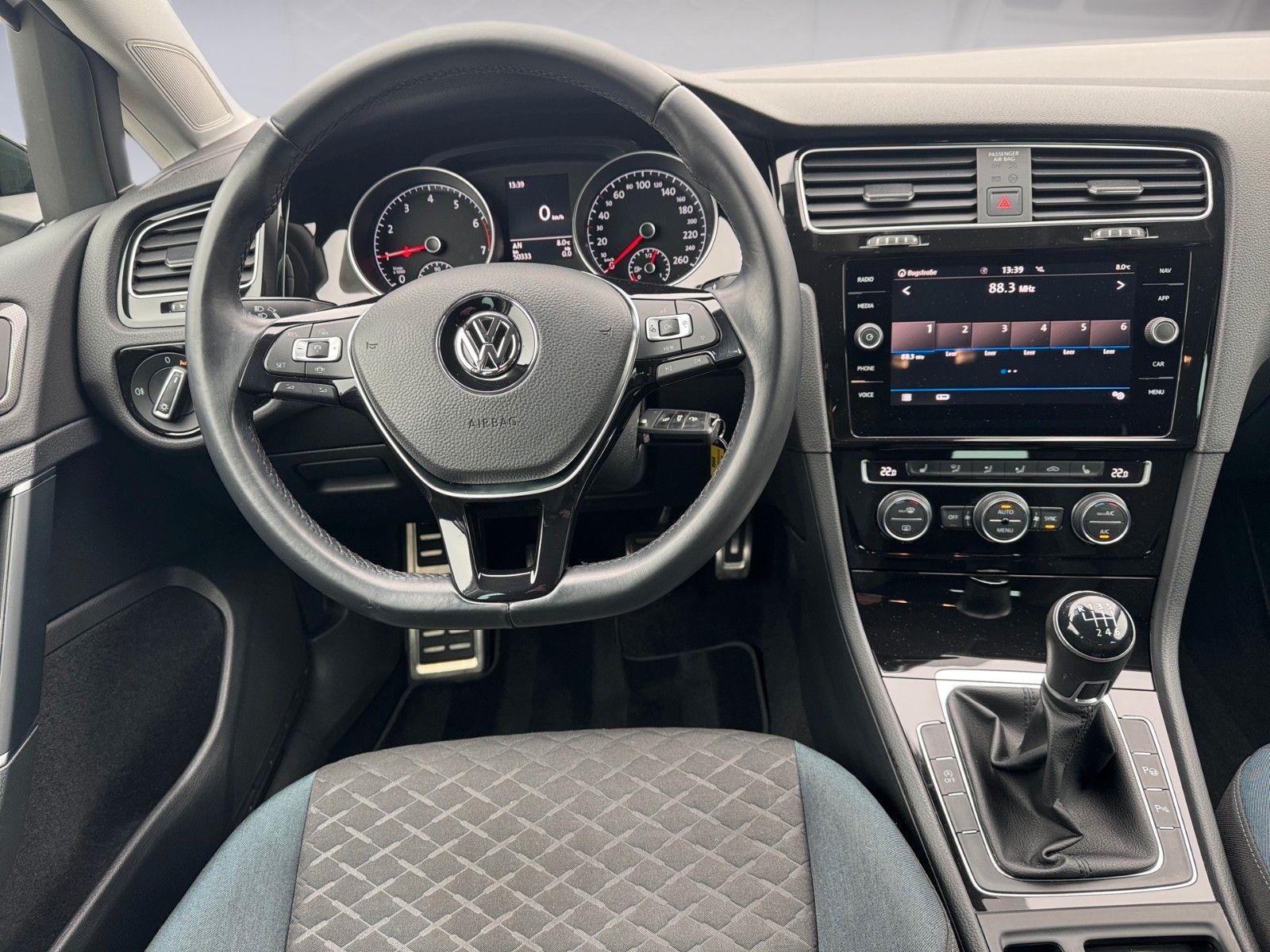 Fahrzeugabbildung Volkswagen Golf VII Lim. IQ.DRIVE