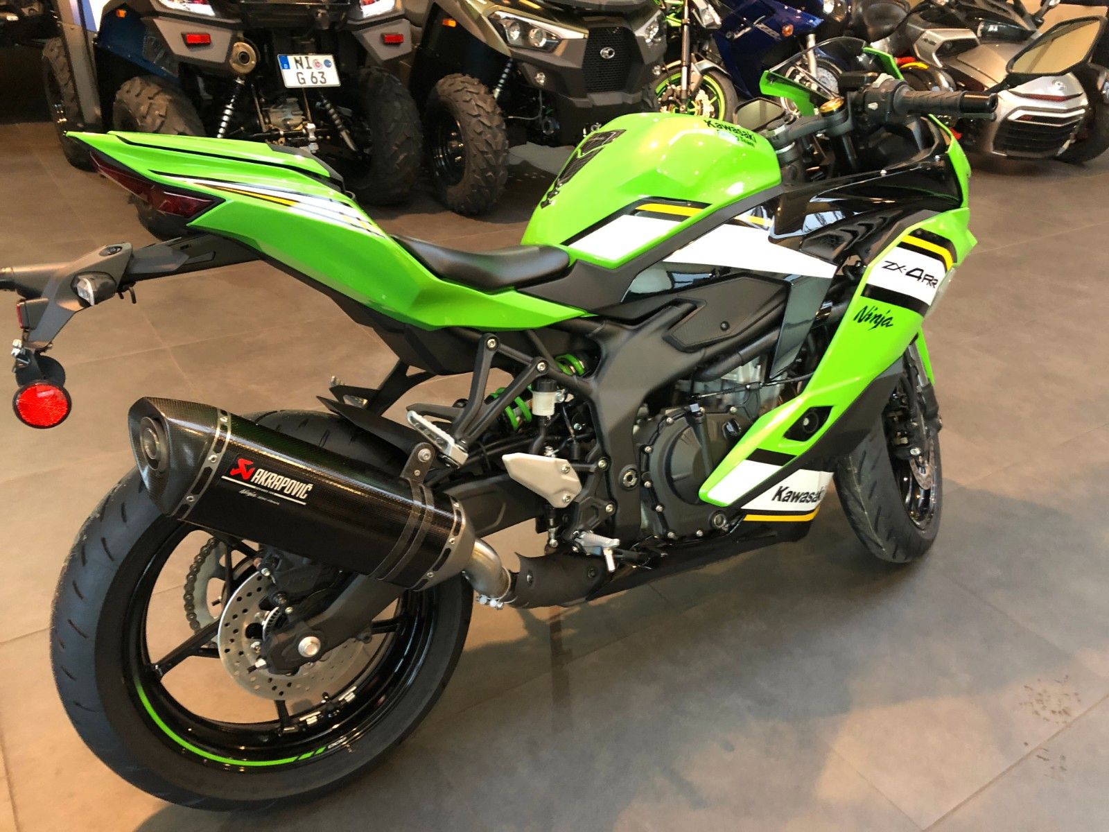 Fahrzeugabbildung Kawasaki Ninja ZX-4RR Performance