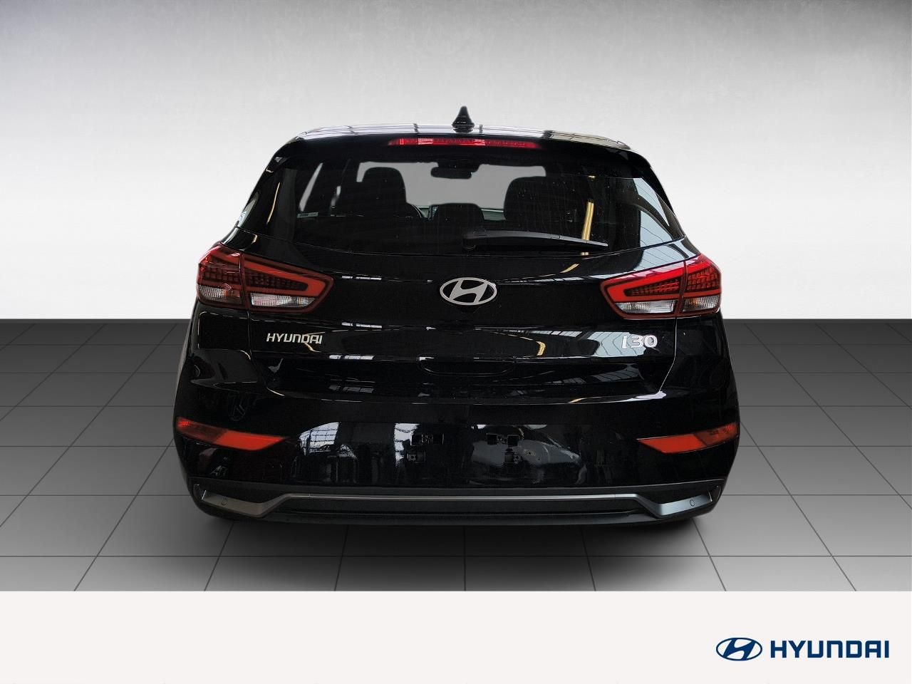 Fahrzeugabbildung Hyundai i30 1.5 DCT ADVANTAGE SHZ*LHZ*NAVI*KAMERA*CARPL*
