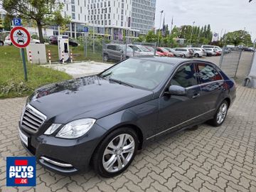 Mercedes E 200 - 1