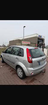 Ford Fiesta 1.4 tdci - Ford Fiesta aus 2007 mit Diesel-Antrieb