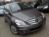 Mercedes-Benz B 180 Automatik / Aktiver Park-Assistent - gebrauchte Mercedes-Benz B 180 aus dem Jahr 2010