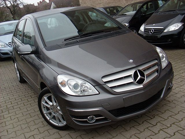 Mercedes-Benz B 180 Automatik / Aktiver Park-Assistent