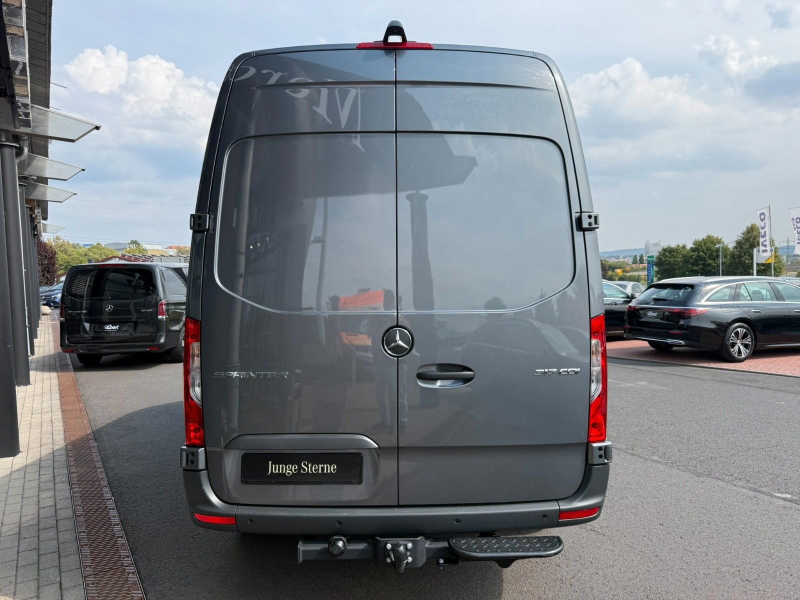 Fahrzeugabbildung Mercedes-Benz Sprinter 317 CDI 9G 3665 AHK3,5 Klima 360