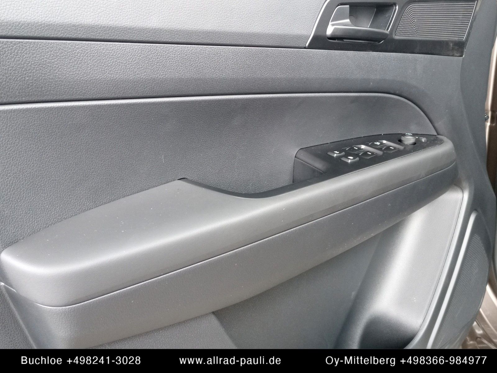 Kgm Musso Grand 2.2D Lux 4WD AT