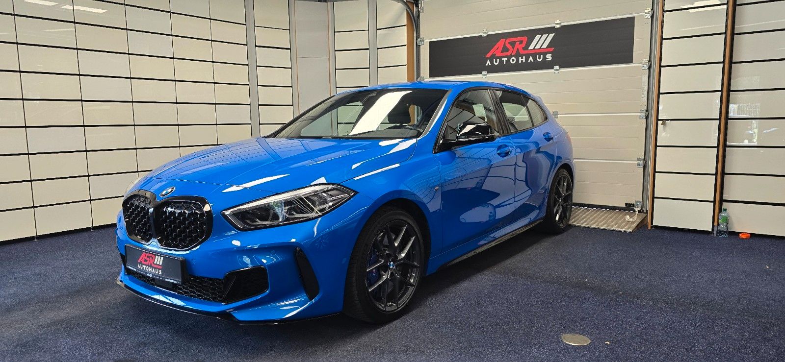 BMW M135 1 Lim. M135 i xDrive Edition Colorvision