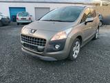 Peugeot 3008 1.6 Premium/ Euro 5 /Pano / 8Fach Bereift - gebrauchte Peugeot 3008 aus dem Jahr 2011